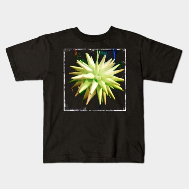 Bordered Paper Star Ball Kids T-Shirt by 1Redbublppasswo